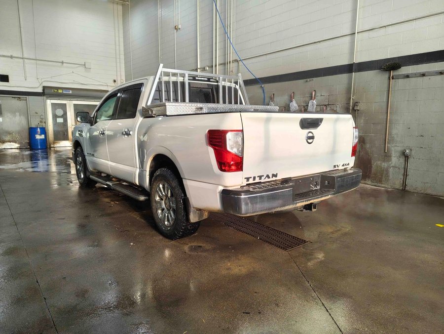 2017 Nissan Titan 2017 White