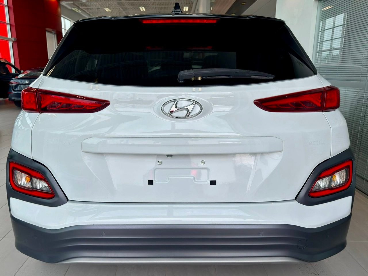 Hyundai Kona électrique 2021 Blanc Notre-Dame-des-Prairies - photo #9