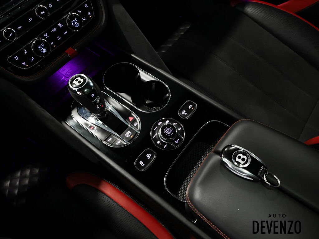 Bentley Bentayga 2021 Blanc Saint-Eustache - photo #25