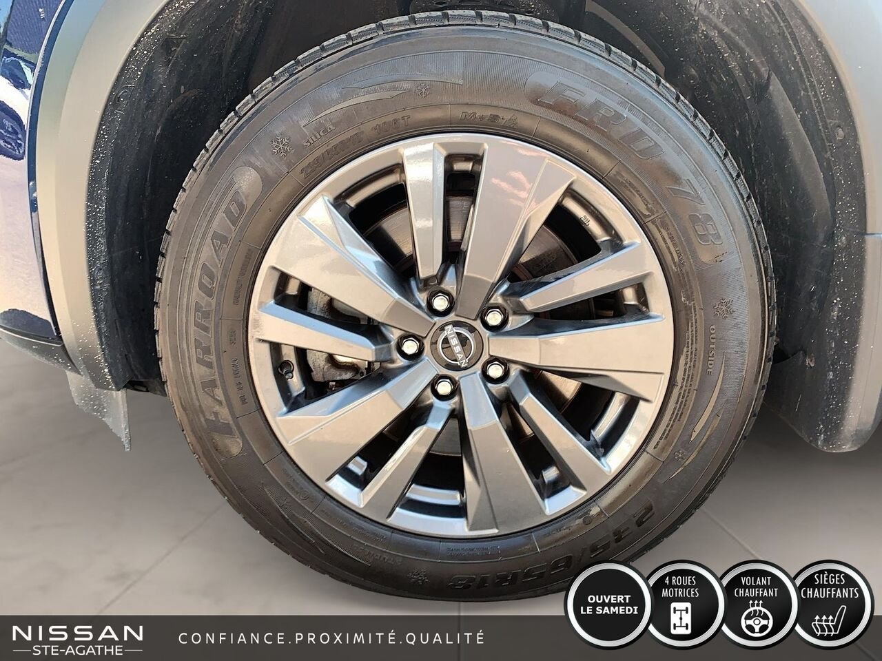 2024 Nissan Pathfinder Blue Saint-Jérôme - photo #6
