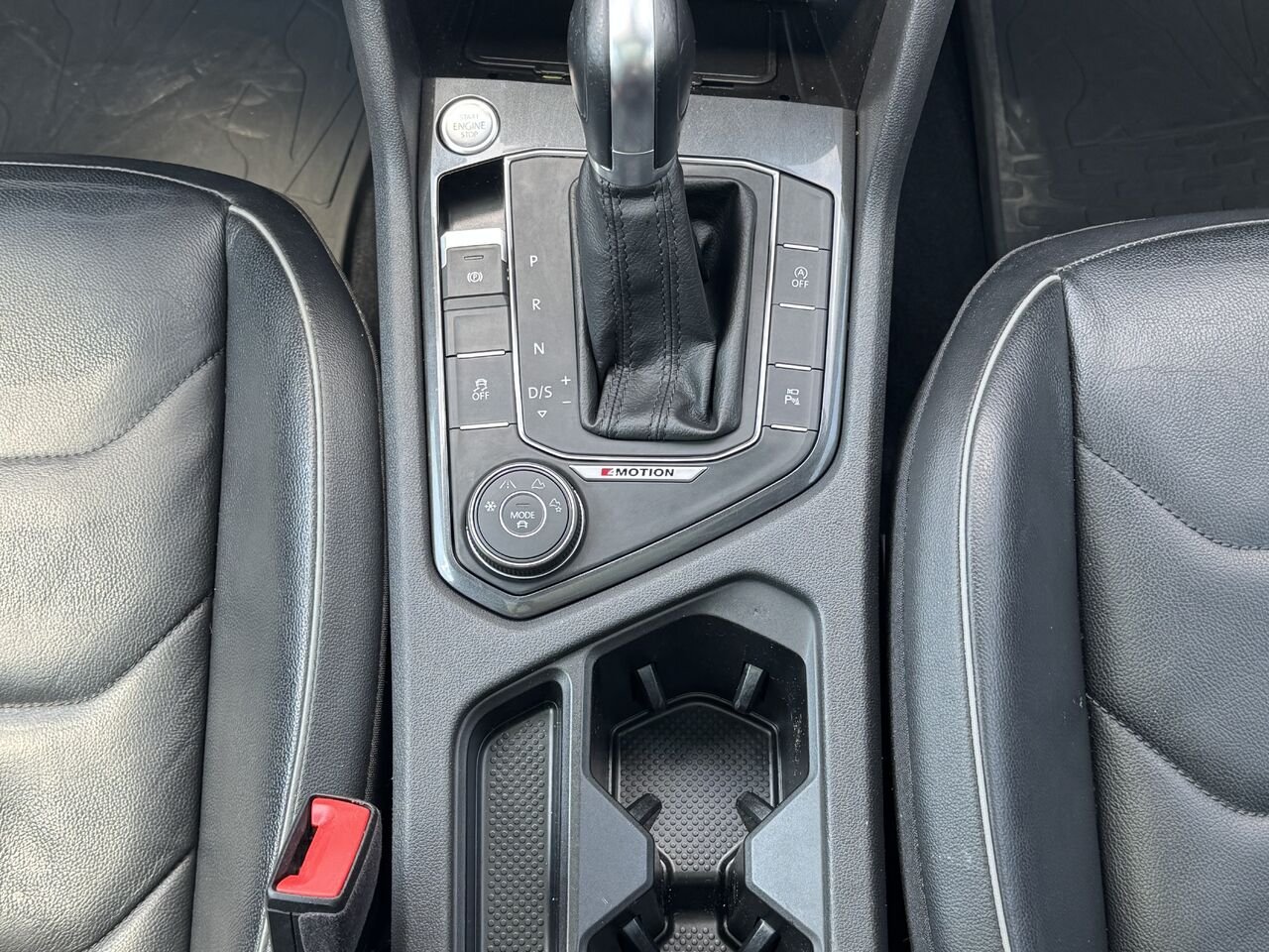 2018 Volkswagen Tiguan Highline Black Granby - photo #23