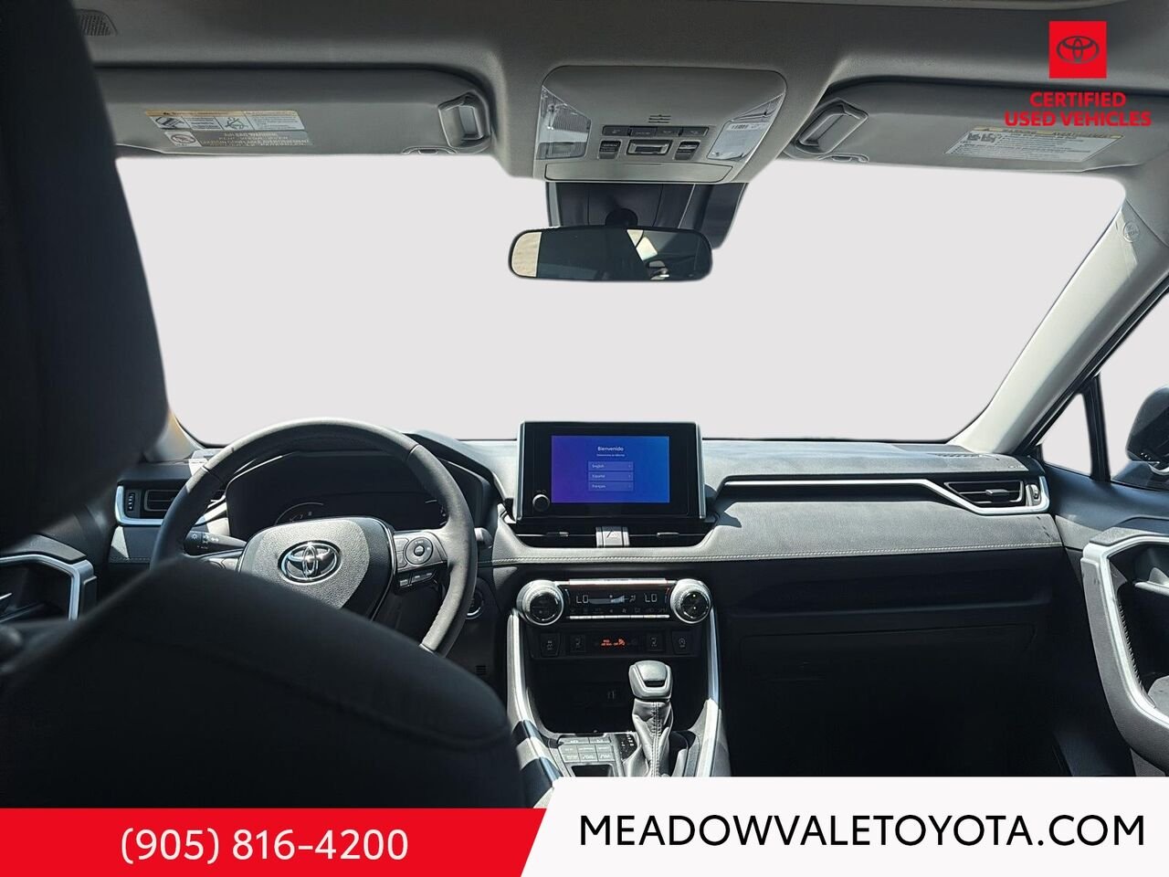 2025 Toyota RAV4 Running Boards, Sunroof, Power Drivers Seat, Low KM's, Midnight Black Metallic Mississauga - photo #18