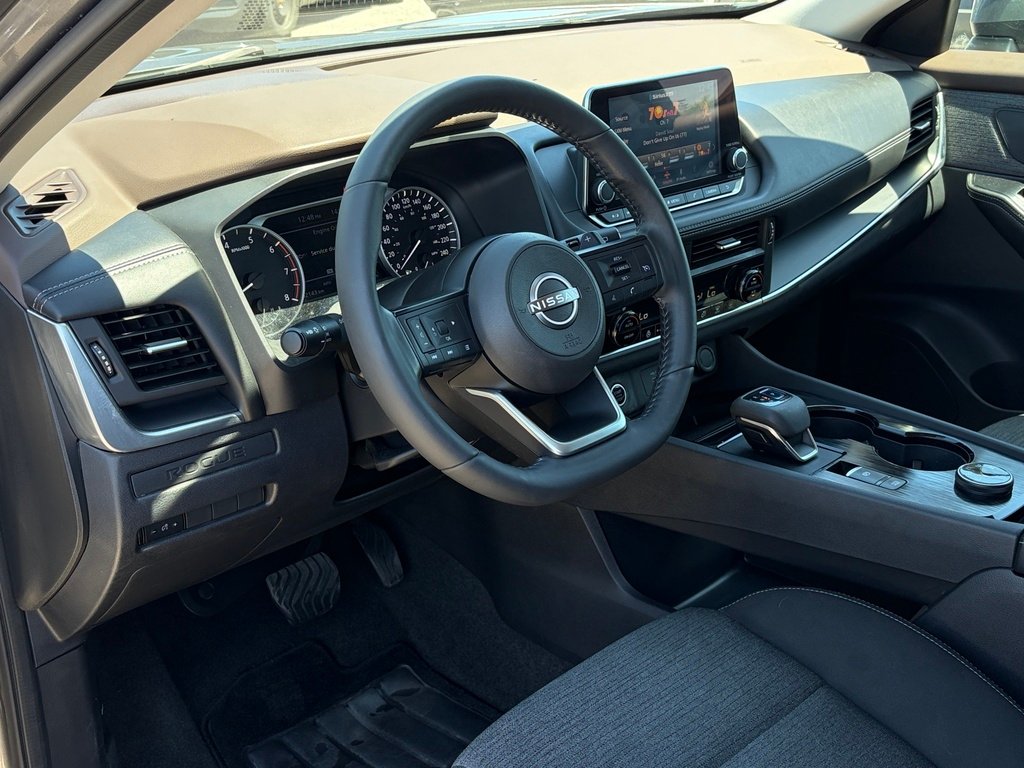 Nissan Rogue 2022 Gris Gatineau - photo #11