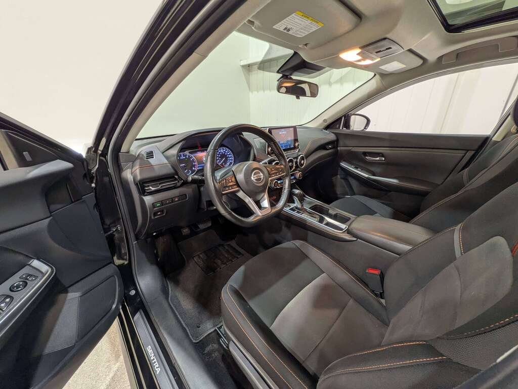 2022 Nissan Sentra SR Midnight Edition CVT Black Val-David - photo #9