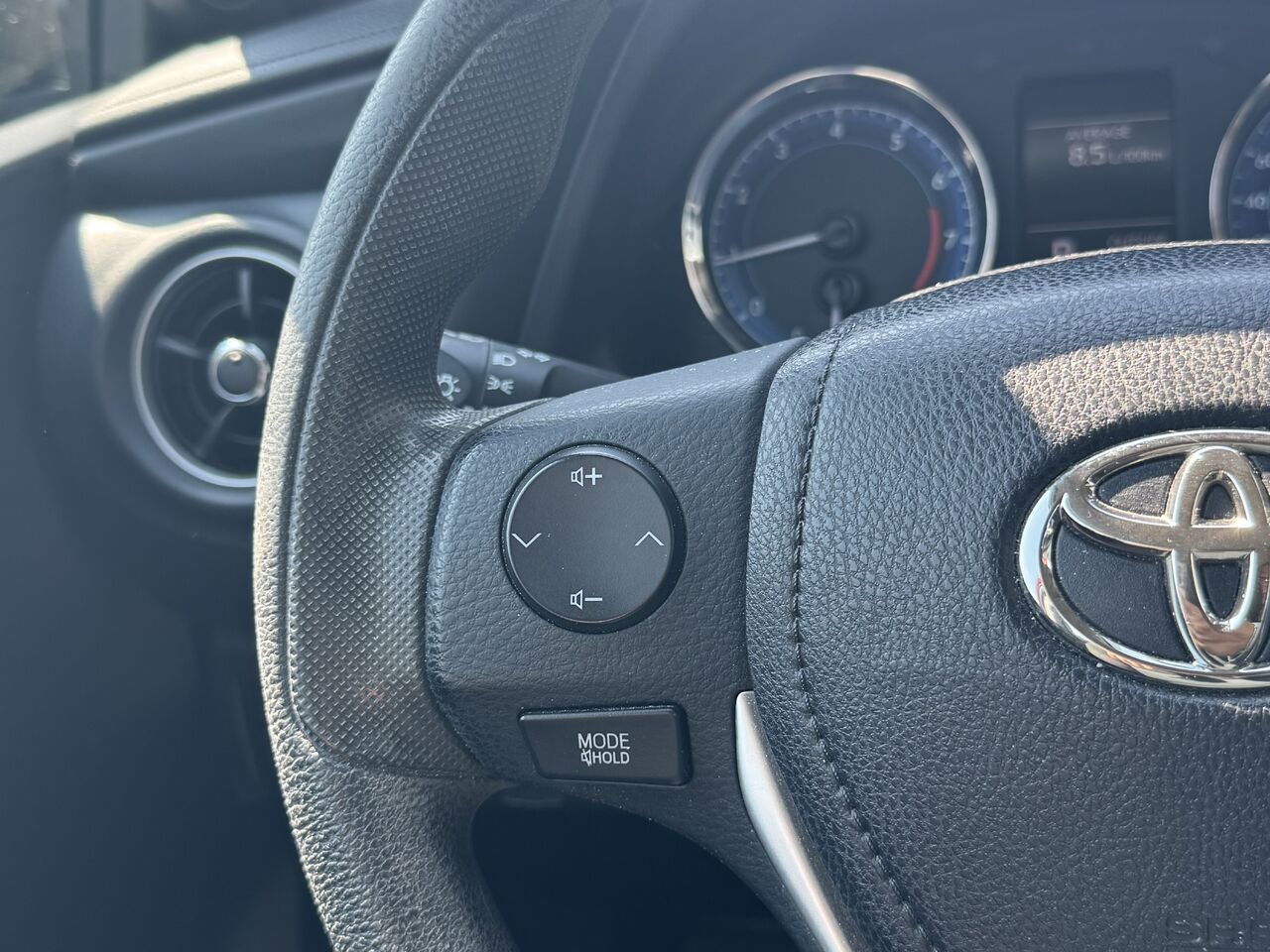 Toyota Corolla 2019 Rouge Granby - photo #16