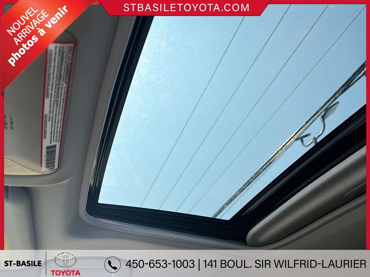 TOYOTA RAV4 2022 Argent Saint-Basile-le-Grand - photo #10