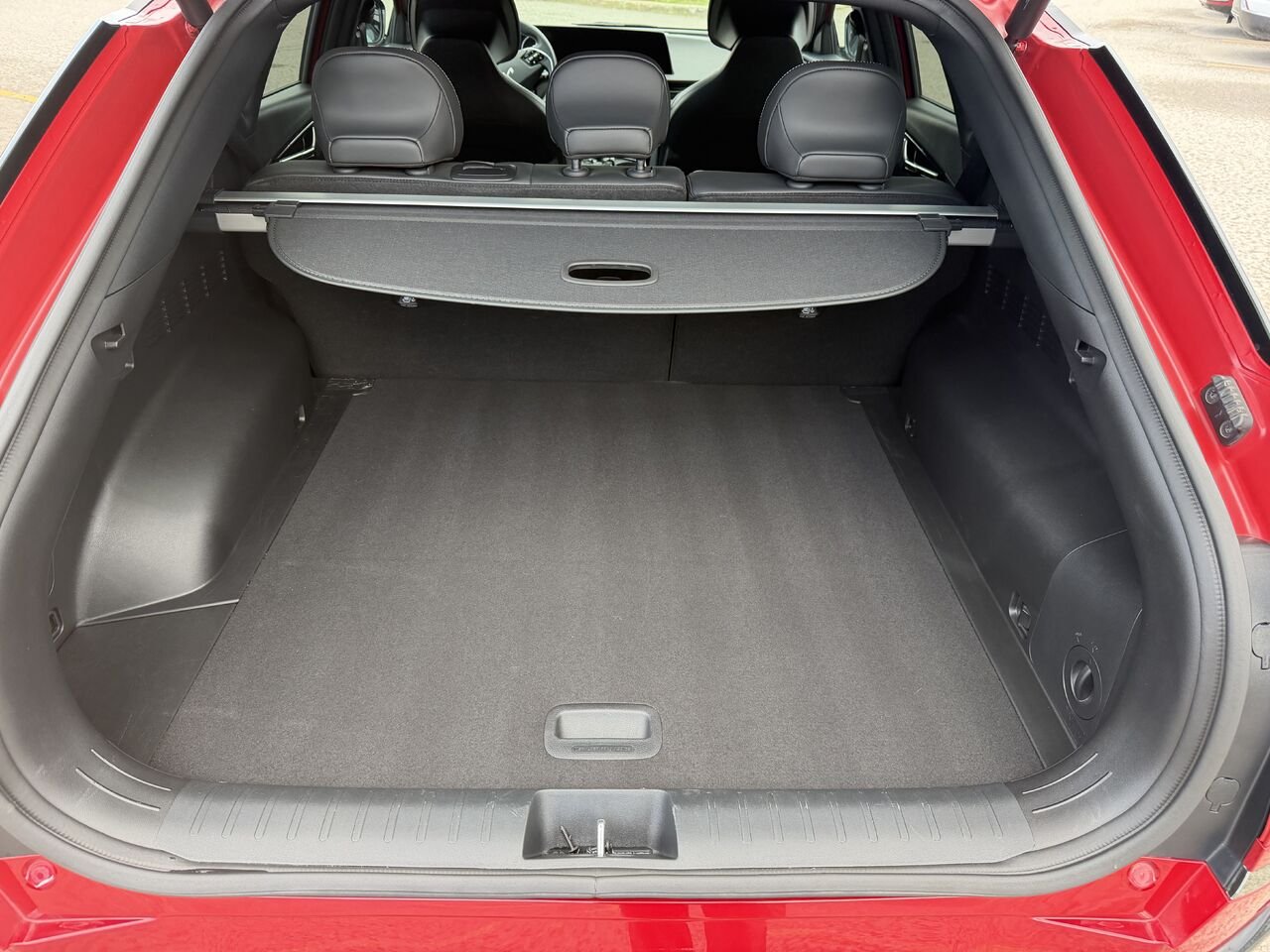 2024 Kia EV6 GT-Line AWD Red Laval - photo #11