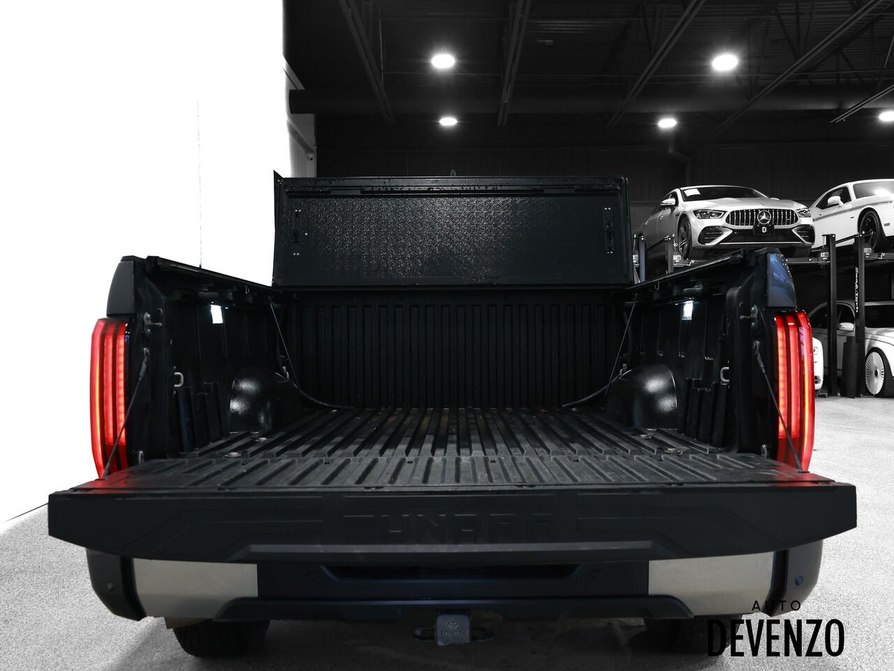 2024 Toyota Tundra Grey Saint-Eustache - photo #22