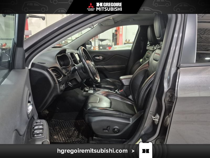 2019 Jeep Cherokee Grey Laval - photo #13