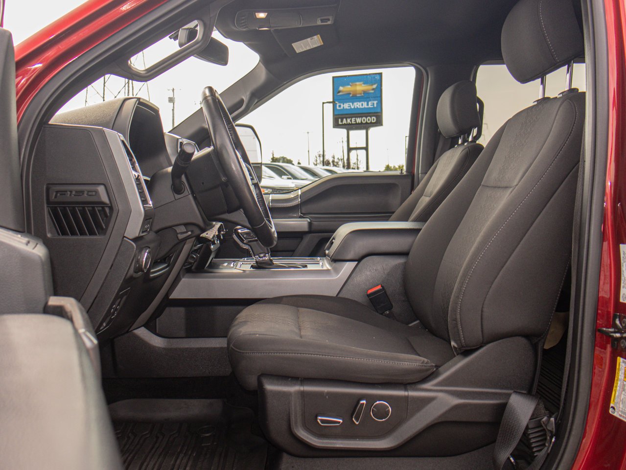 2018 Ford F-150 XLT 4WD SuperCrew 5.5' Box Red Sherwood Park - photo #18