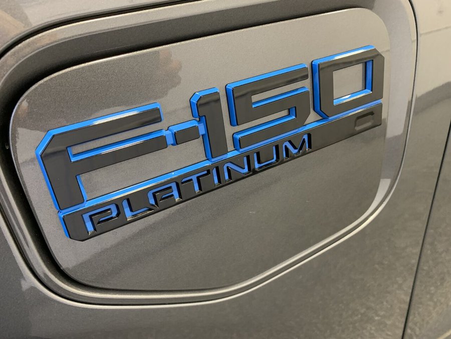 2024 Ford F-150 Lightning PLATINUM 2024 Grey