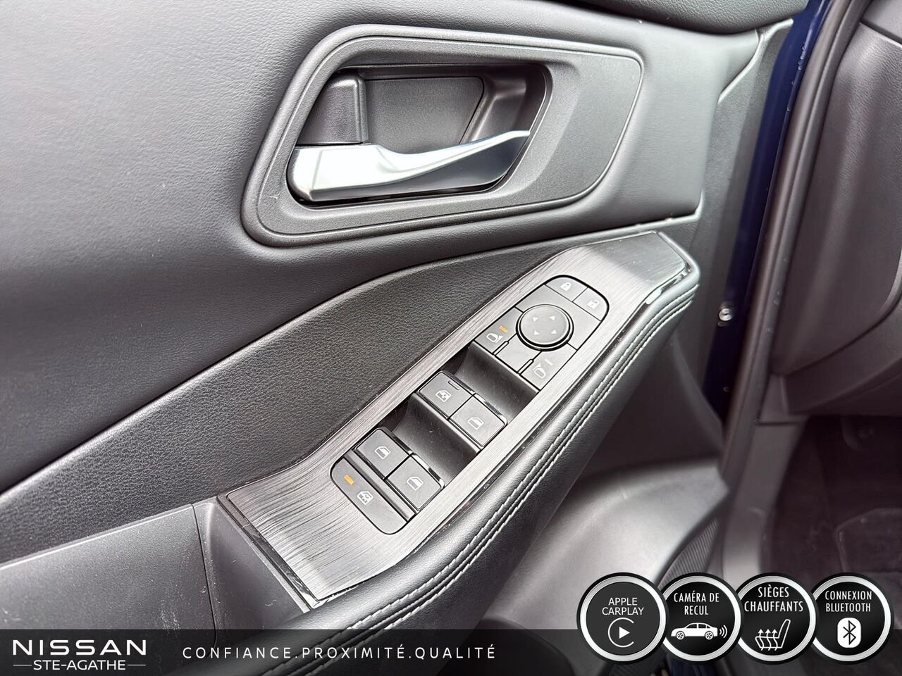 Nissan Rogue SV TI avec ensemble toit ouvrant 2025 Bleu Saint-Jérôme - photo #15