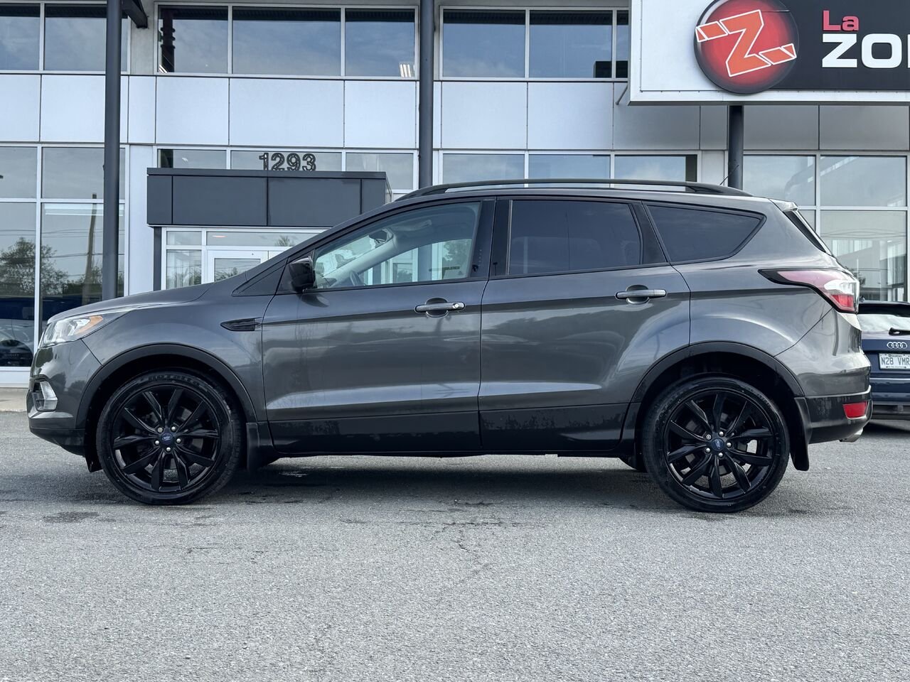 Ford Escape SE AWD 2018 Gris Granby - photo #2