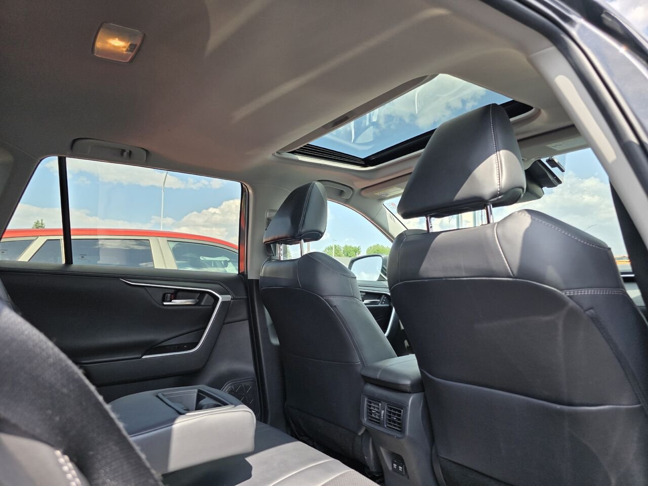 2019 Toyota RAV4 Hybrid Limited Grey Rouyn-Noranda - photo #26