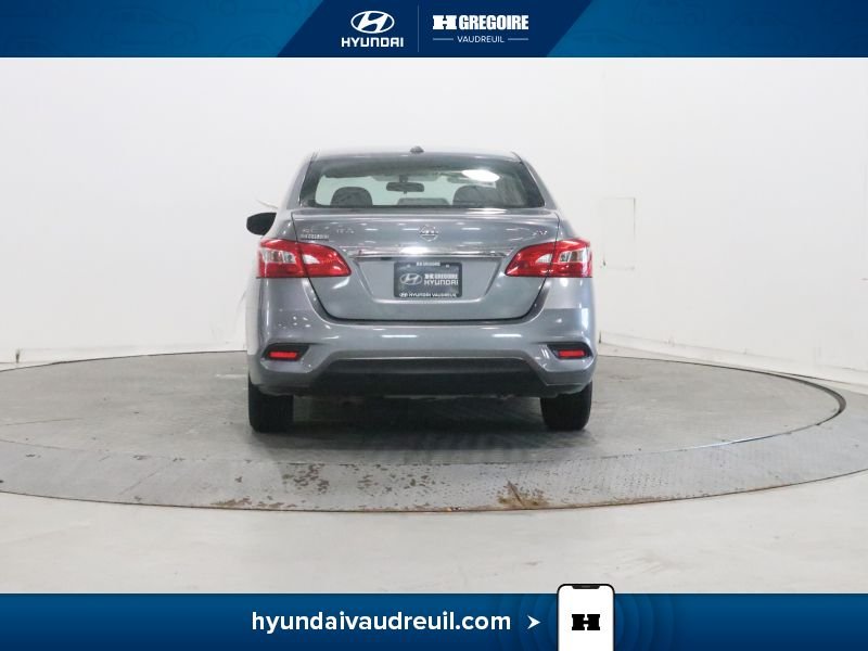 2019 Nissan Sentra Grey Blainville - photo #8