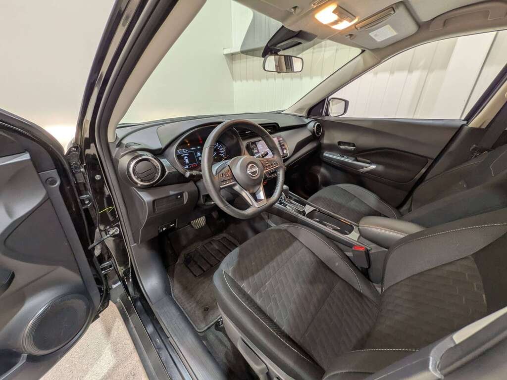 Nissan Kicks SV FWD 2024 Noir Val-David - photo #9