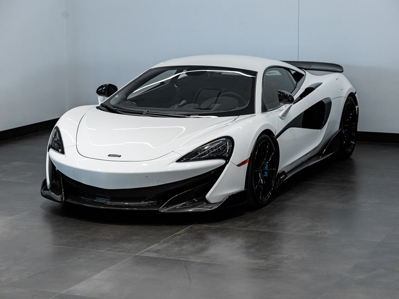 2019 McLaren 600LT *NO LUXURY TAX* White Kirkland - photo #4