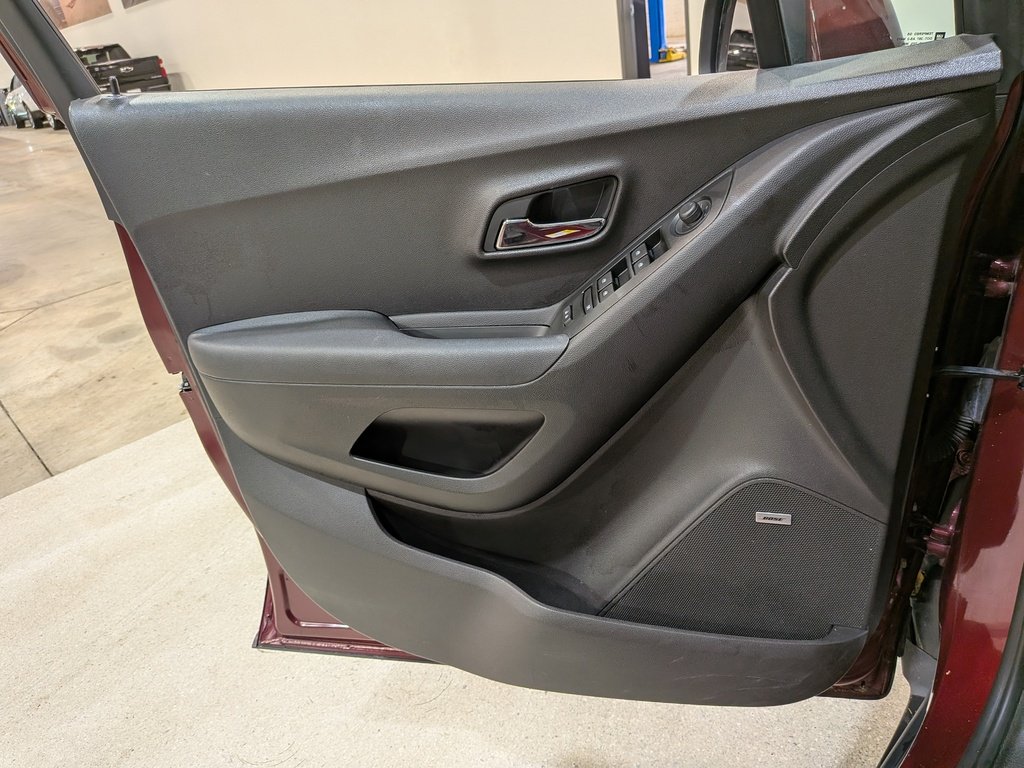 2017 Chevrolet Trax FWD 4dr LT Red Val-David - photo #30