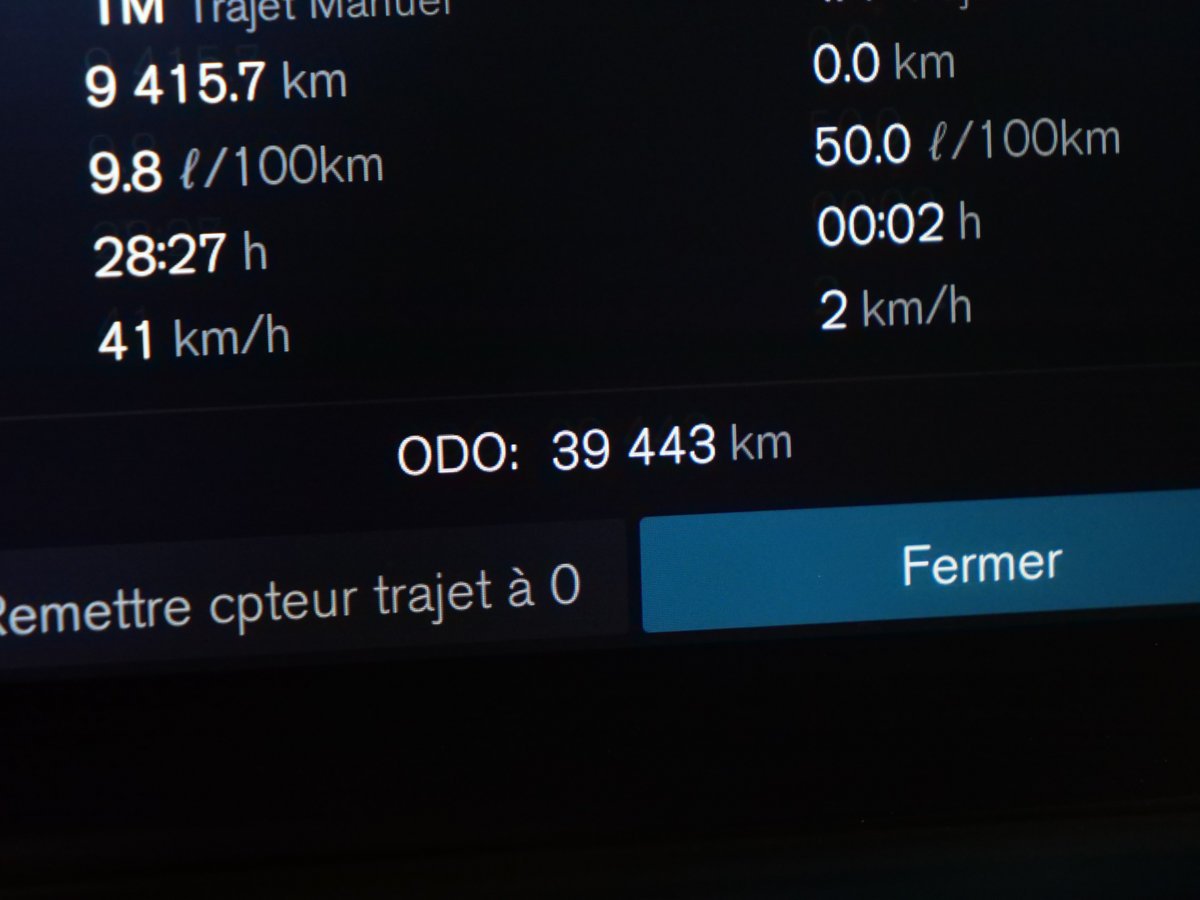 2024 Volvo XC60 B5 PLUS DARK CLIMATE Grey Montreal - photo #10