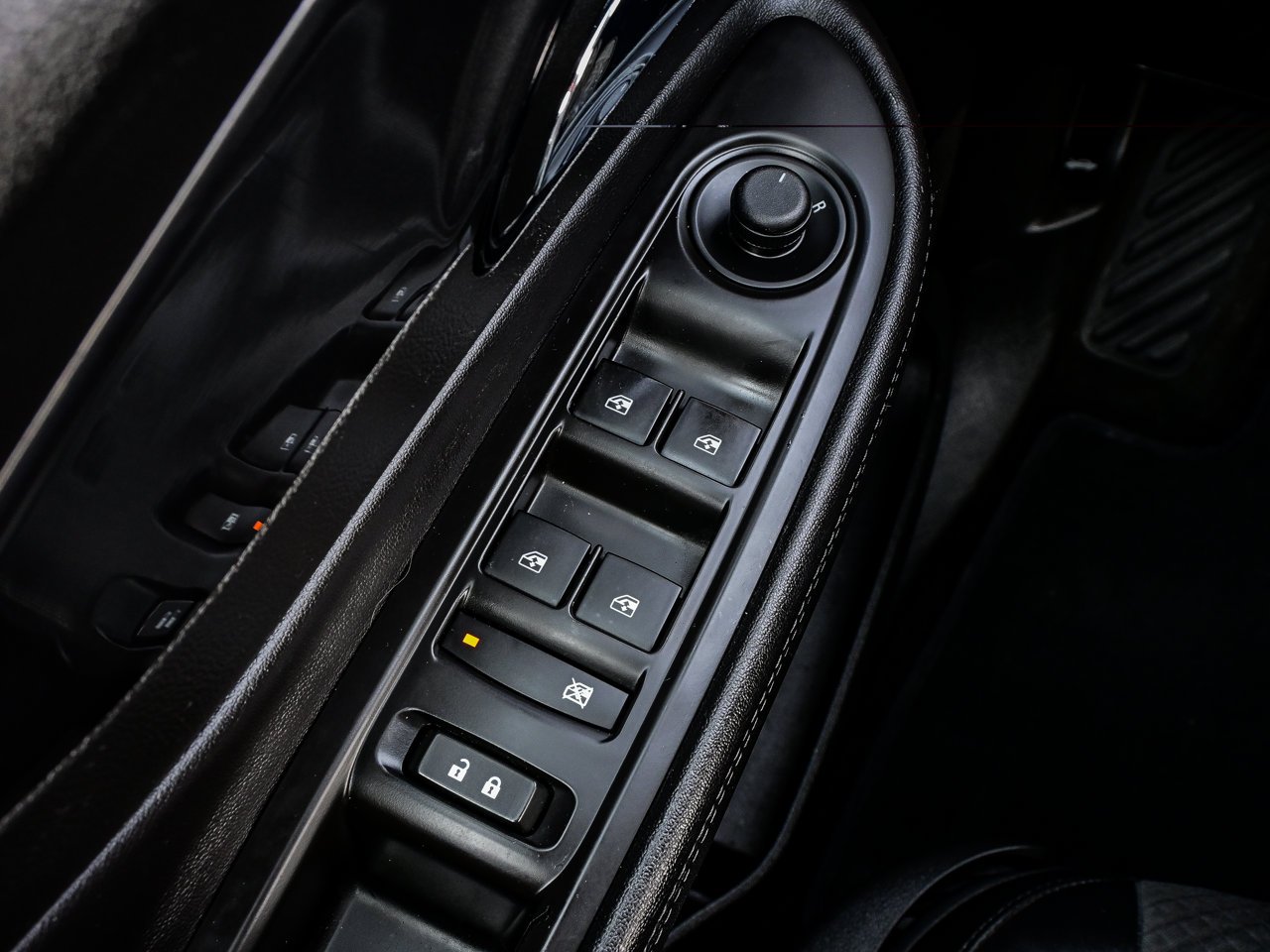 2020 Buick Encore AWD 4dr Preferred White Sherwood Park - photo #17