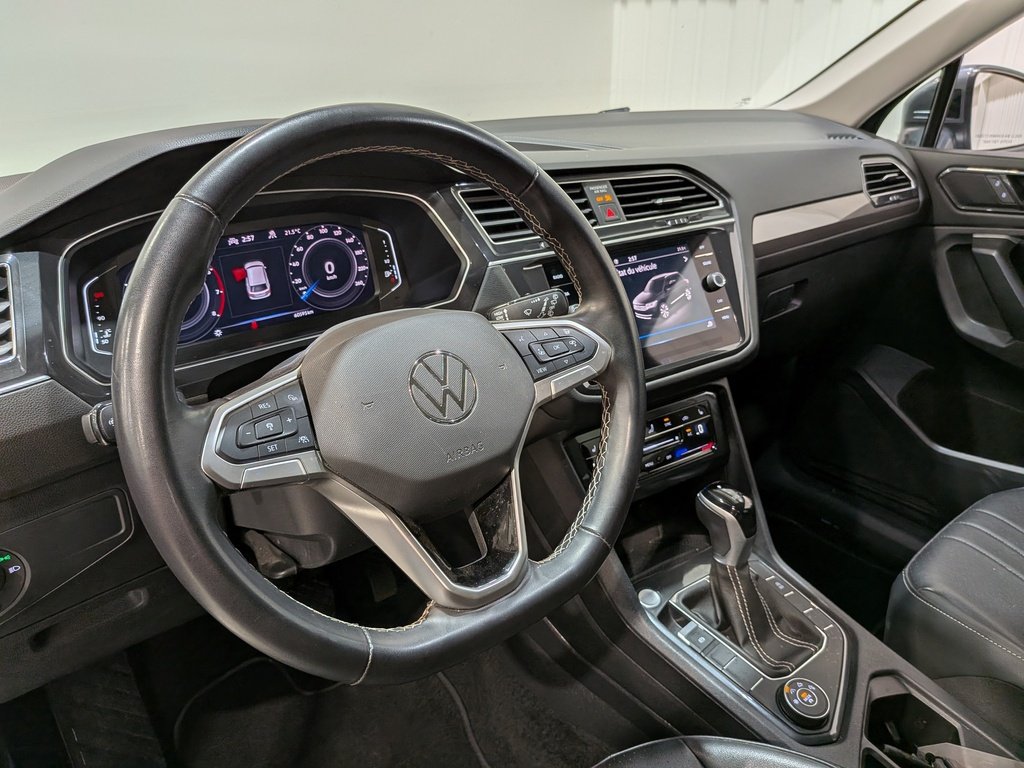 Volkswagen Tiguan Comfortline 4MOTION 2024 Gris Val-David - photo #13