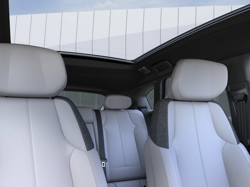 CADILLAC OPTIQ Luxe 4 portes 2027 Noir corbeau Sherbrooke - photo #23