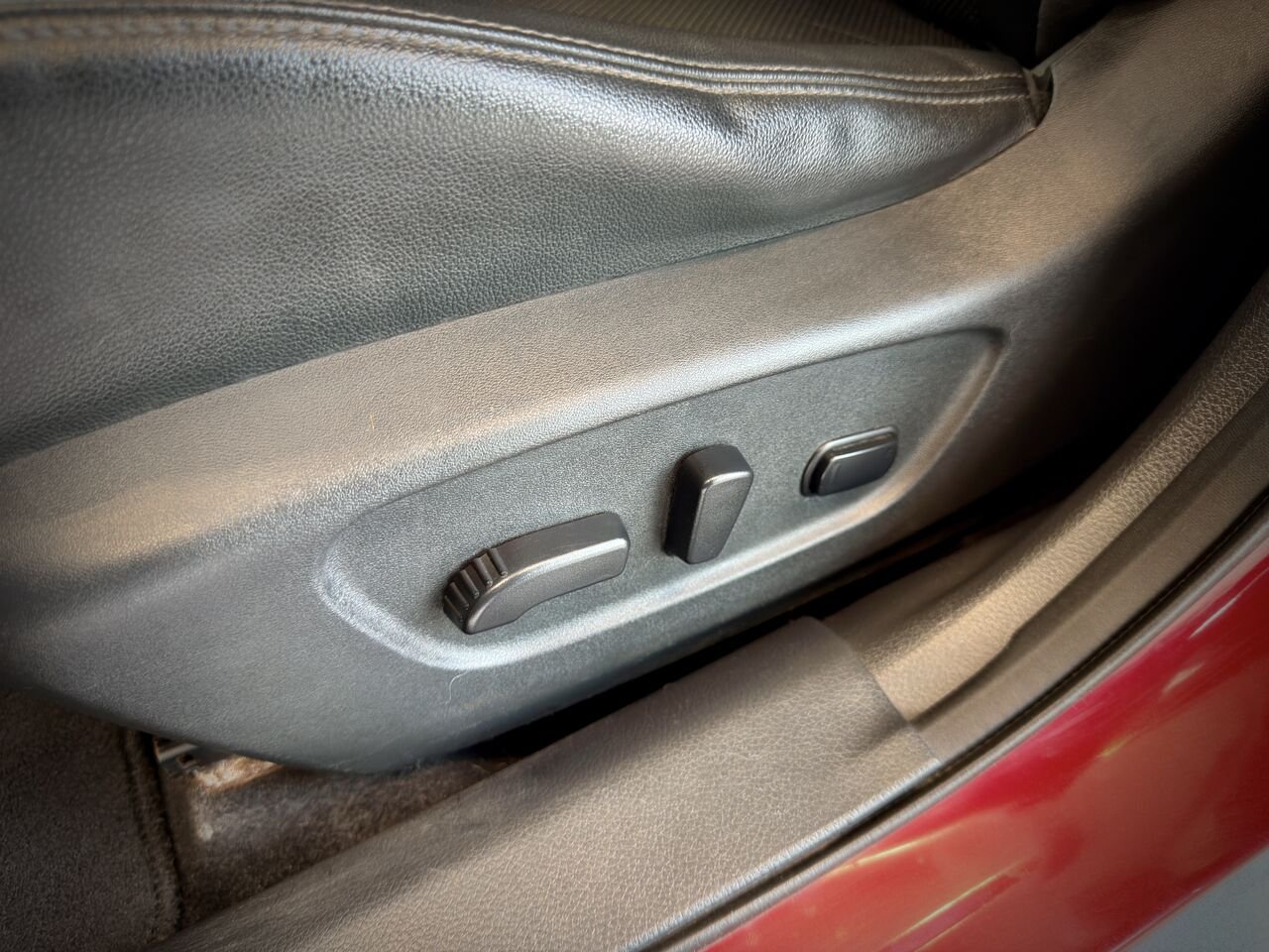 2016 Nissan Rogue Grey Notre-Dame-des-Prairies - photo #17