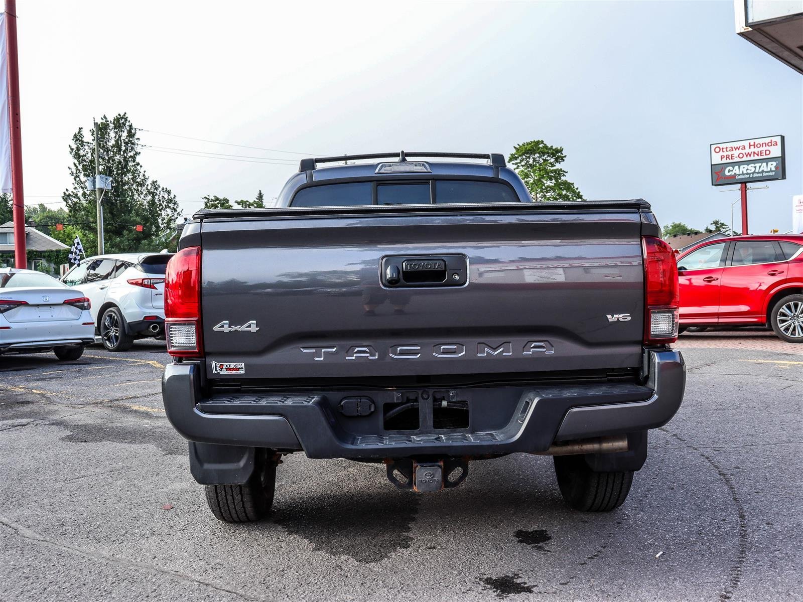 Toyota Tacoma 2022 Grey Ottawa & Gatineau - photo #3