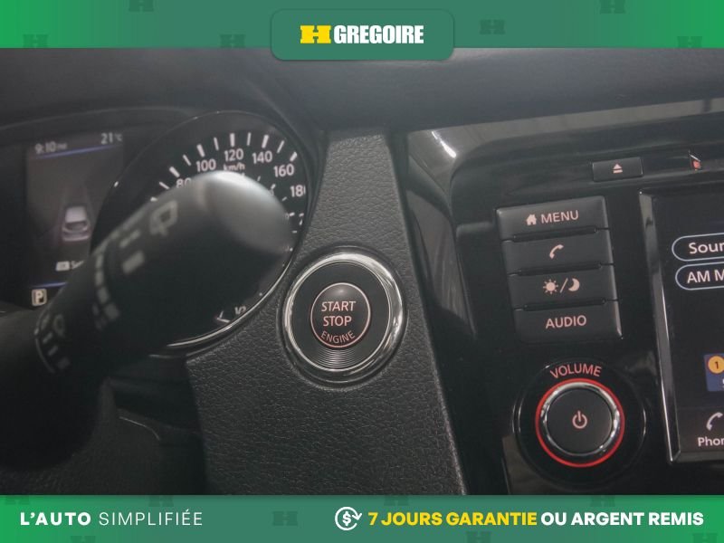 2021 Nissan Qashqai Red Laval - photo #17