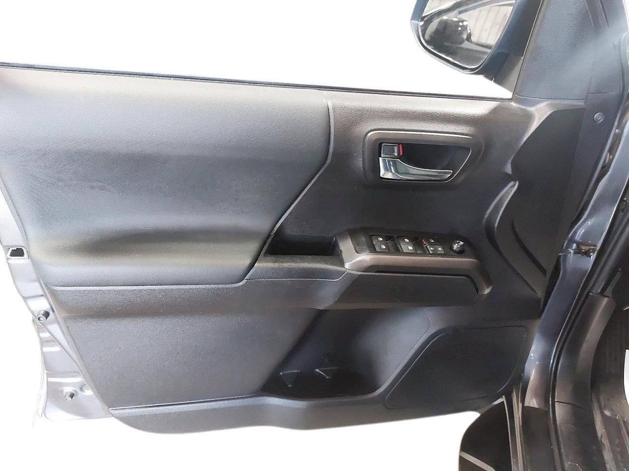 2022 Toyota Tacoma VIN 3TYDZ5BN4NT012674 Grey Chicoutimi - photo #9