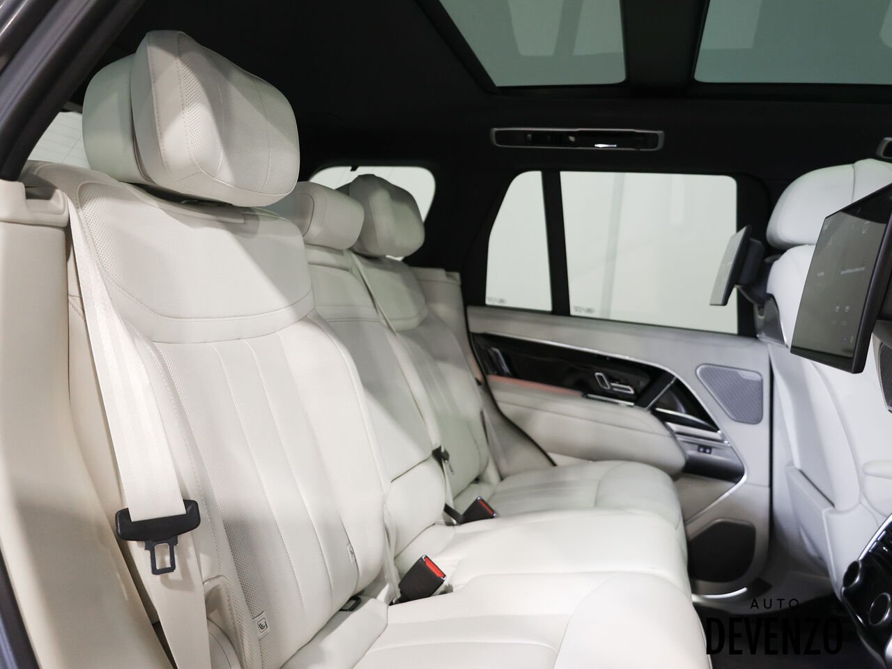 2024 Land Rover Range Rover Grey Saint-Eustache - photo #8