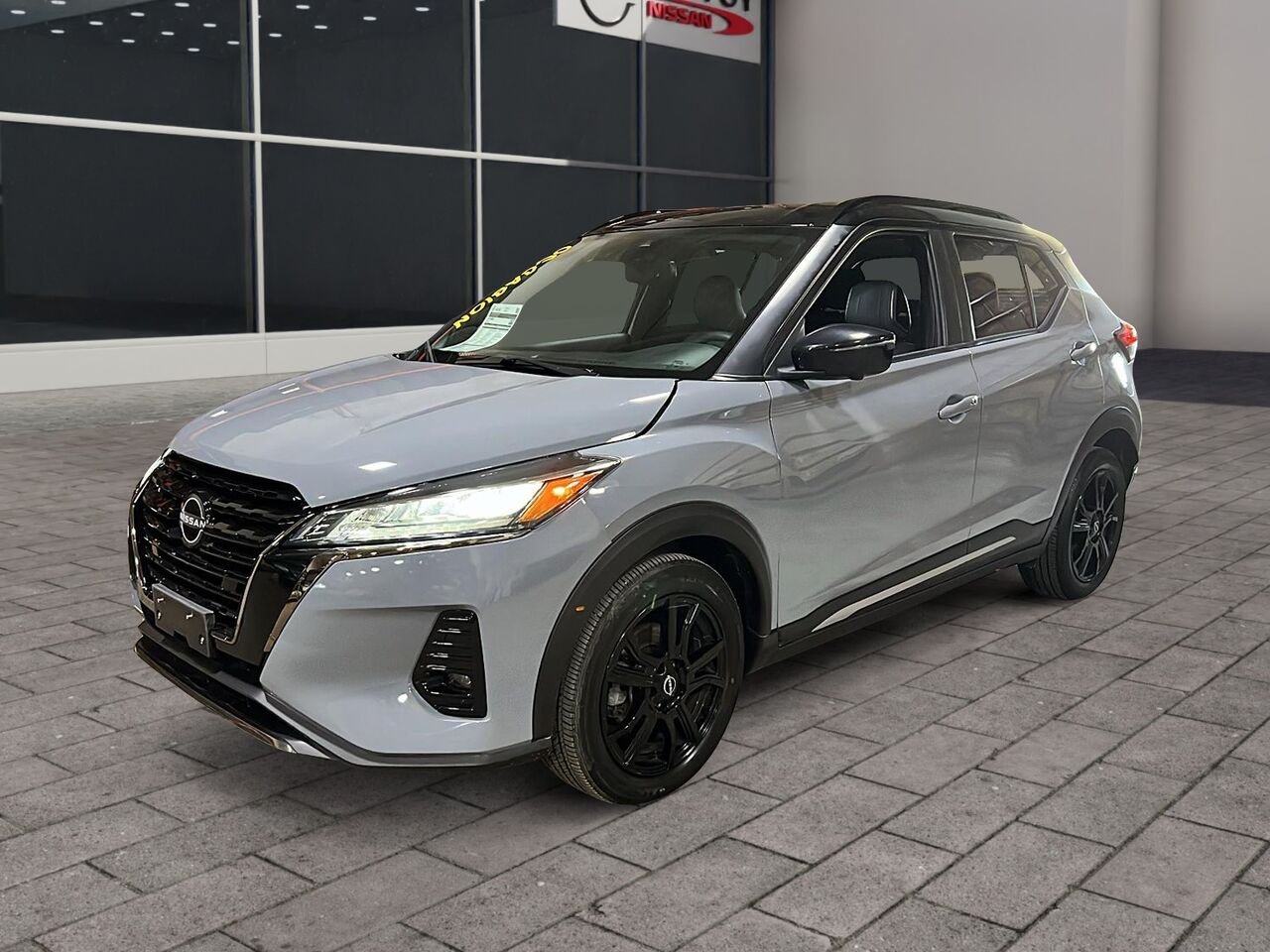 2024 Nissan Kicks SR Grey Québec - photo #0