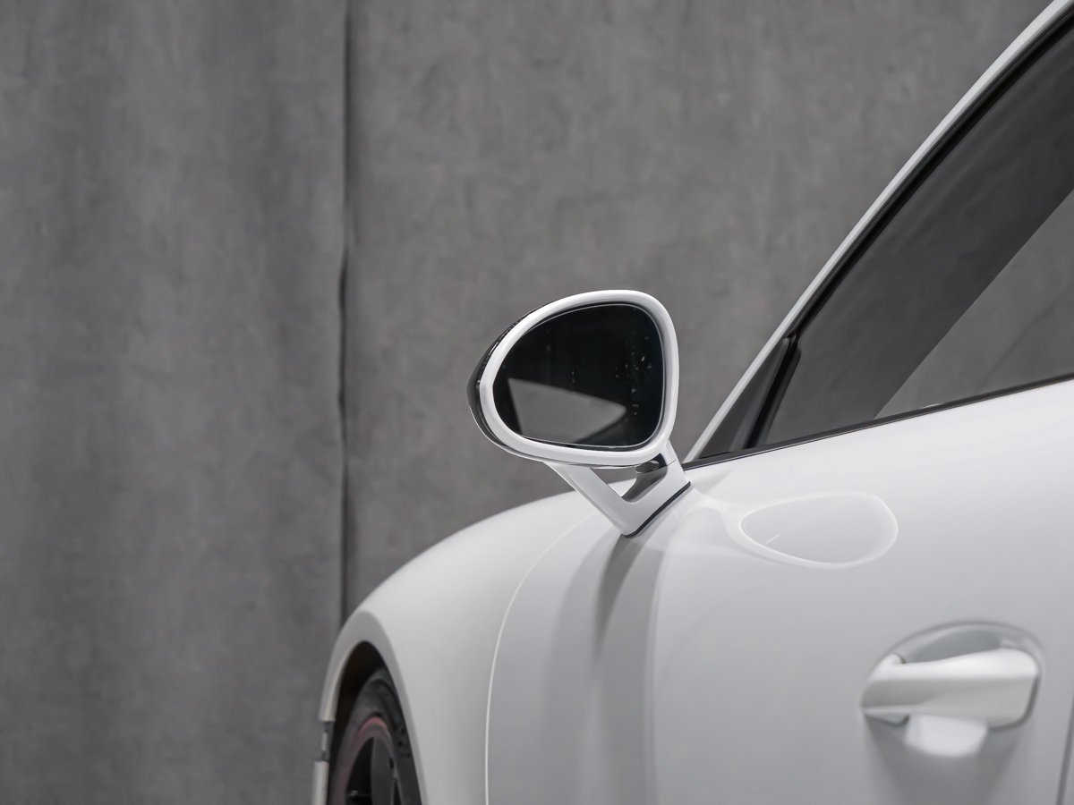 2018 Porsche 911 GT3 White Montreal - photo #14