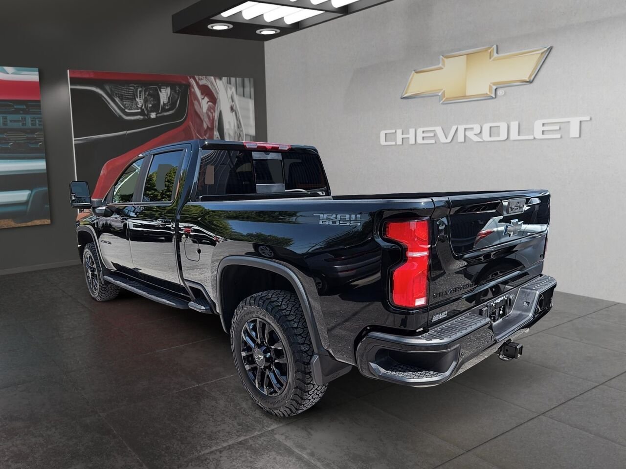 Chevrolet Silverado 2500HD LT cabine multiplace 4RM 159 po 2026 NOIR Saint-Hyacinthe - photo #3