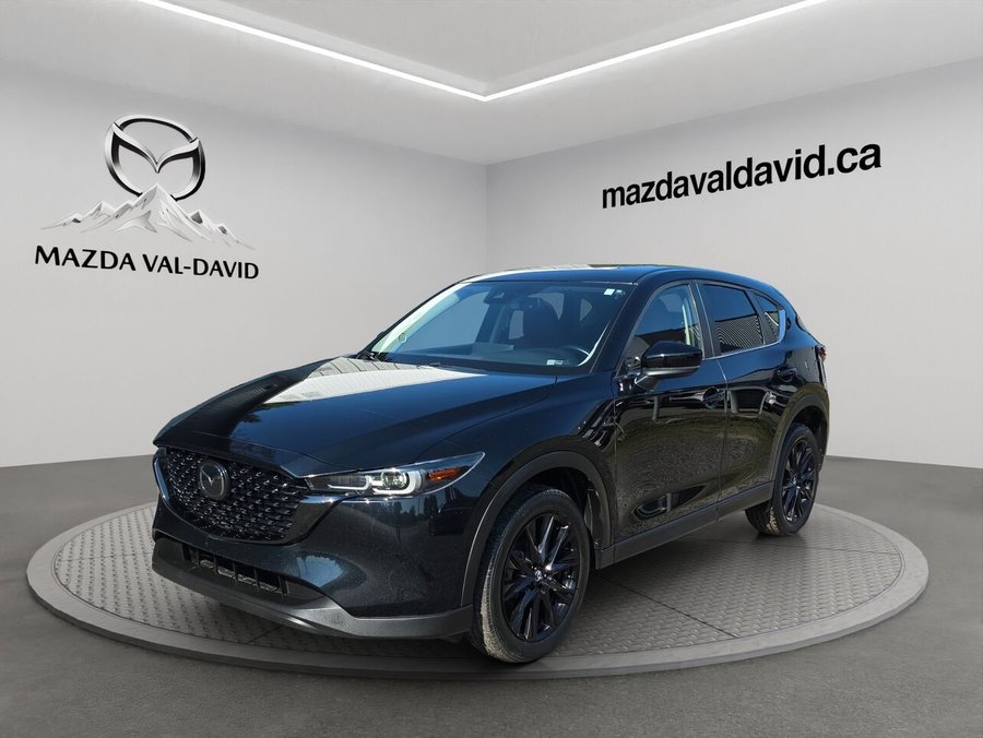 2023 Mazda CX-5 Édition Kuro TI, sièges en cuir, Toit ouvrant, Volant chauffant Black