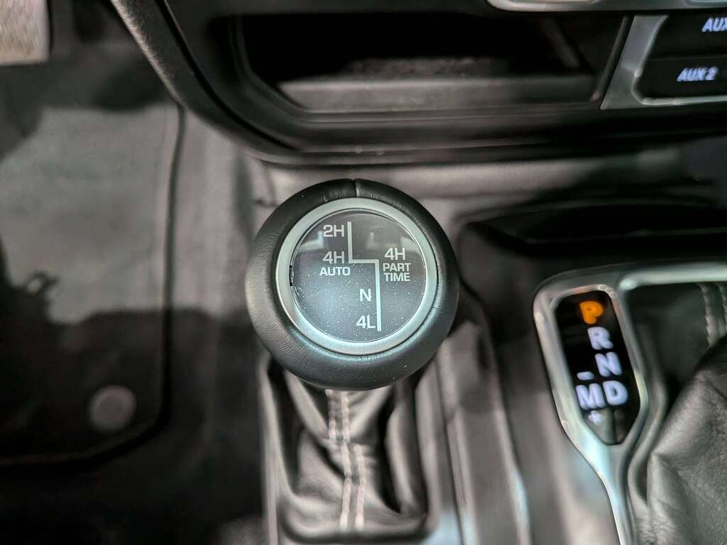 2021 Jeep Wrangler 4xe Unlimited Sahara 4x4 White Val-David - photo #24
