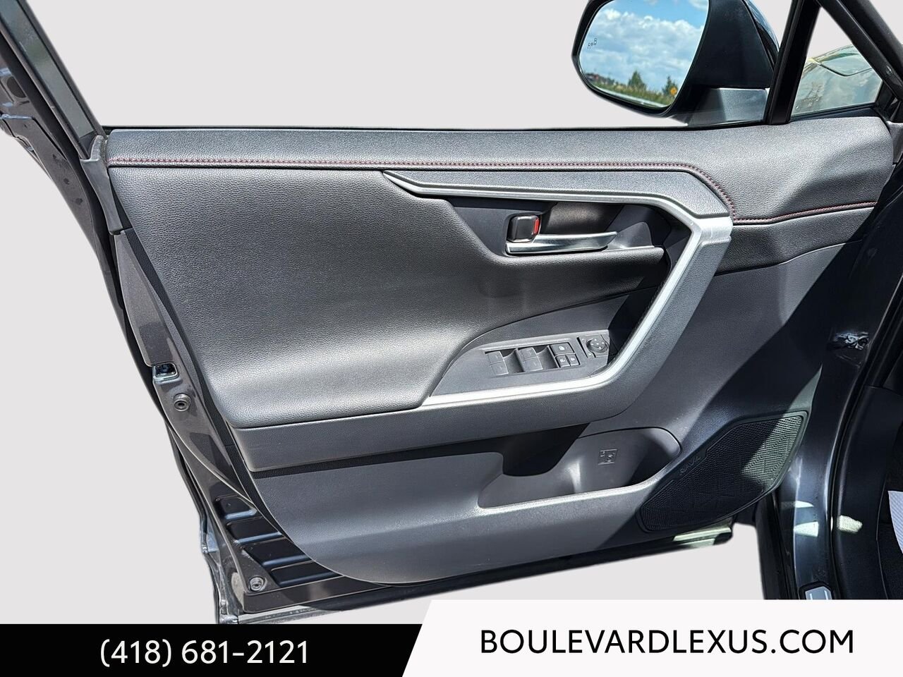 Toyota RAV4 Prime 19826A 2024 Gris Québec - photo #7