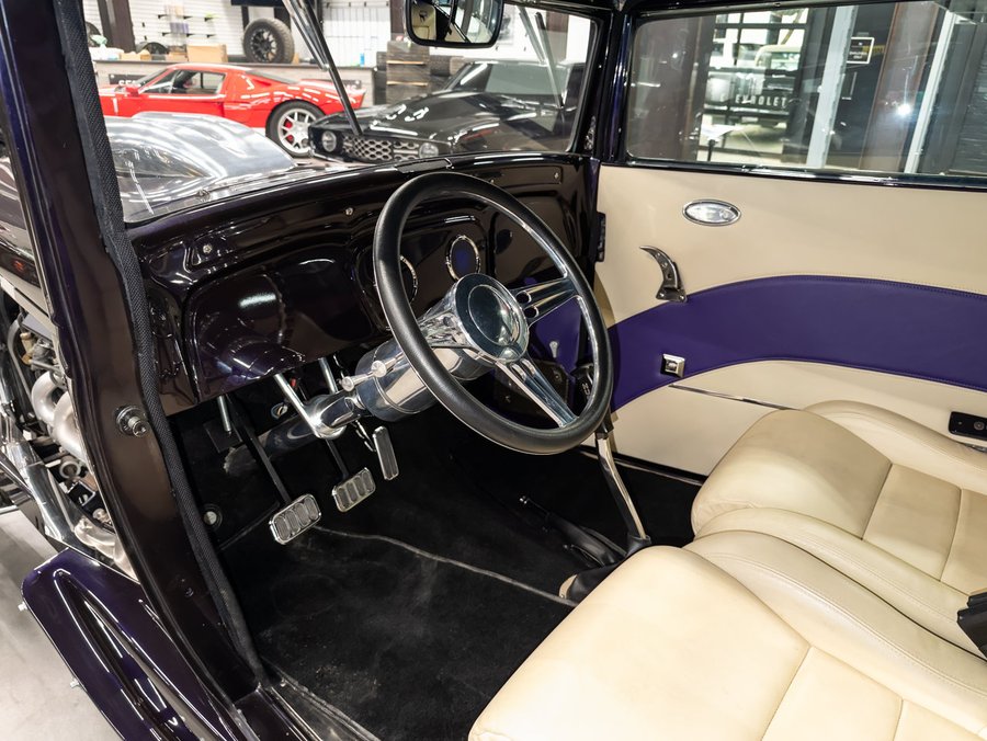 1932 Chevrolet Confederate Coach 1932 Purple