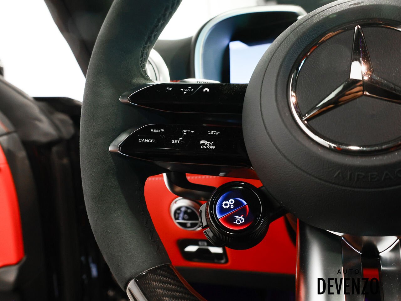 2024 Mercedes-Benz GT AMG Black Saint-Eustache - photo #12