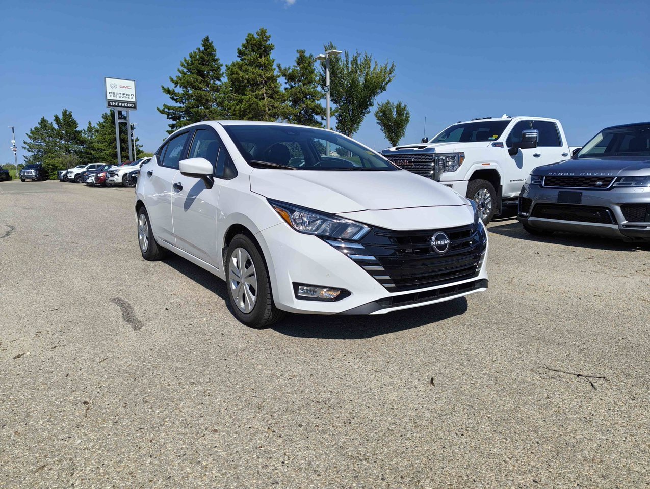 2025 Nissan Versa S CVT White Sherwood Park - photo #2