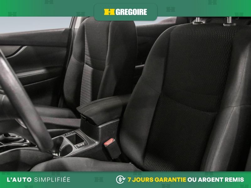 Nissan Qashqai 822402 | SV AWD AUTO AC GR ELECT MAGS CAM RECUL BLEUTOOTH 2019 Noir Laval - photo #13