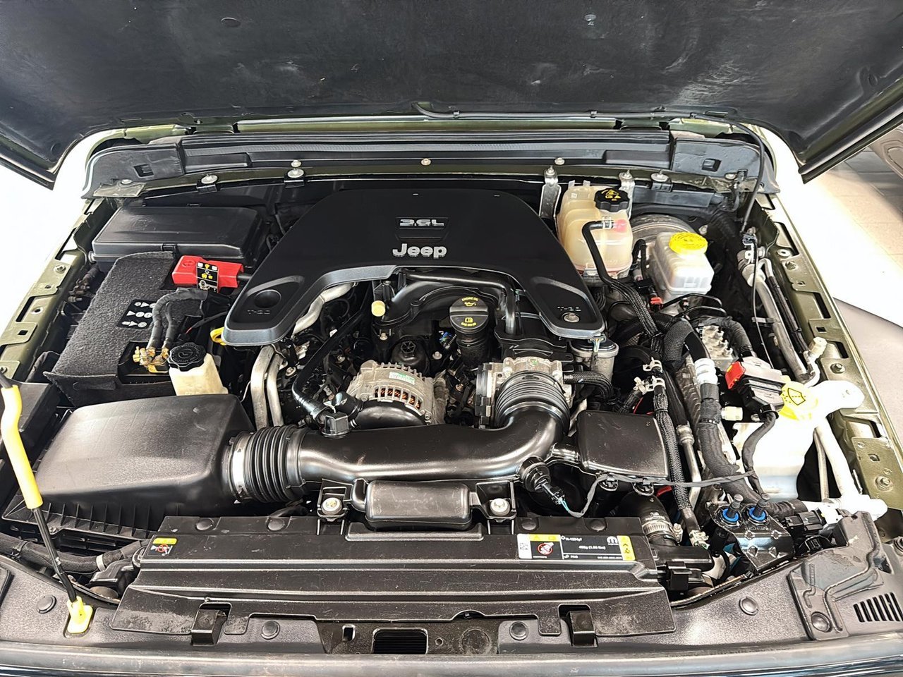 2021 Jeep Wrangler Green Baie-Comeau - photo #8