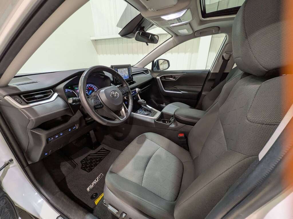 Toyota RAV4 2022 Blanc Val-David - photo #8