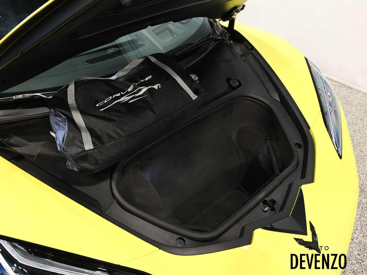 Chevrolet Corvette 2024 Jaune Saint-Eustache - photo #24