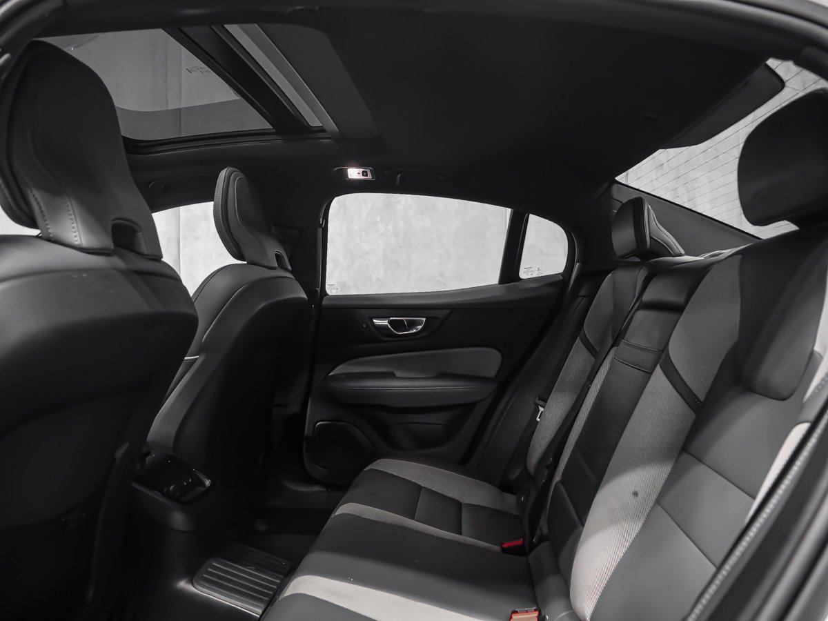 2021 Volvo S60 Recharge T8 R-DESIGN ADVANCED CLIMAT POLESTAR White Montreal - photo #13