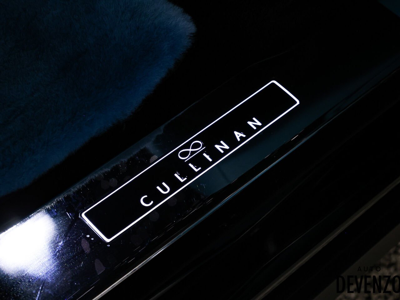 Rolls-Royce Cullinan 2023 Bleu Saint-Eustache - photo #20