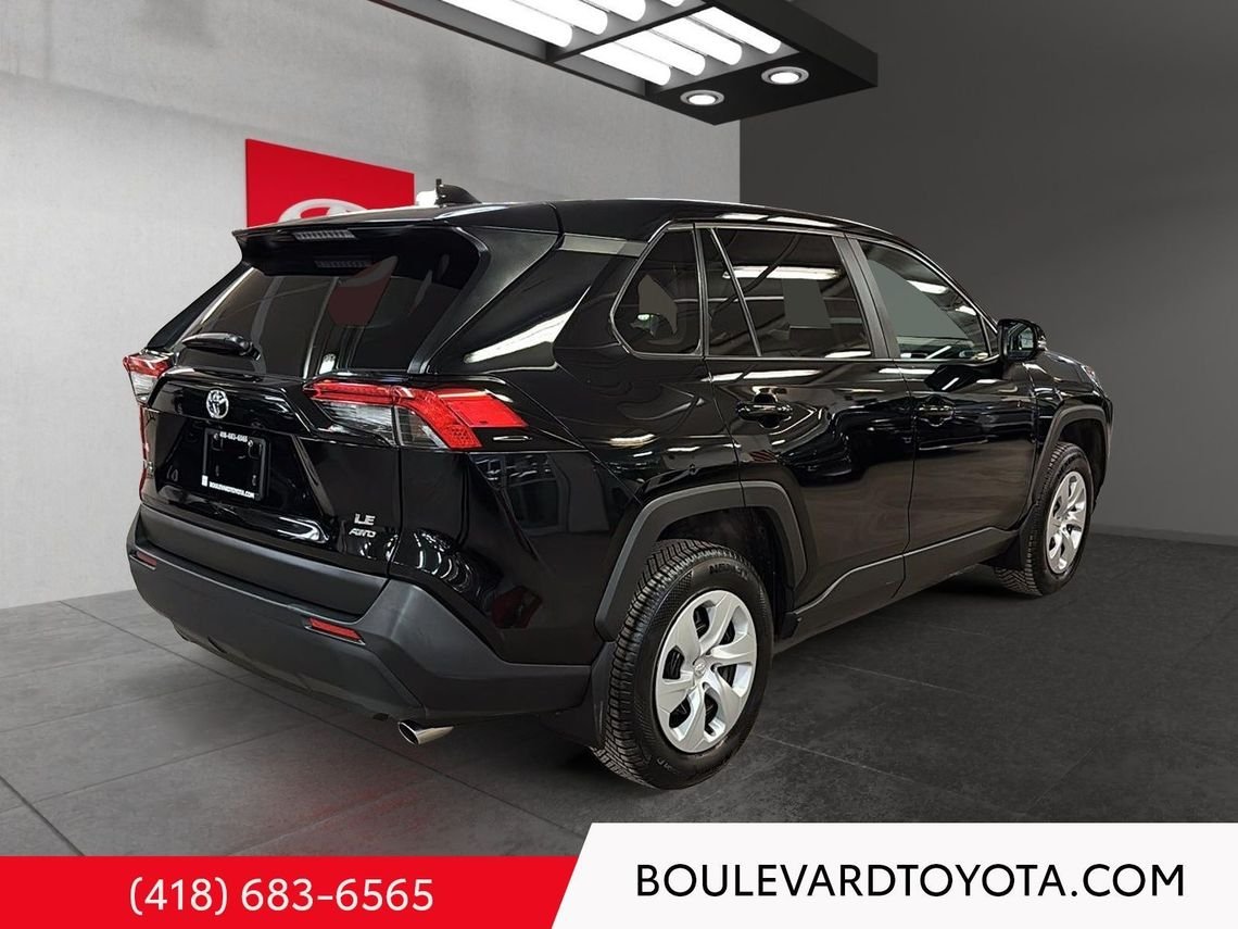 2024 Toyota RAV4 531713-108 | LE, AWD Midnight Black Metallic Québec - photo #8