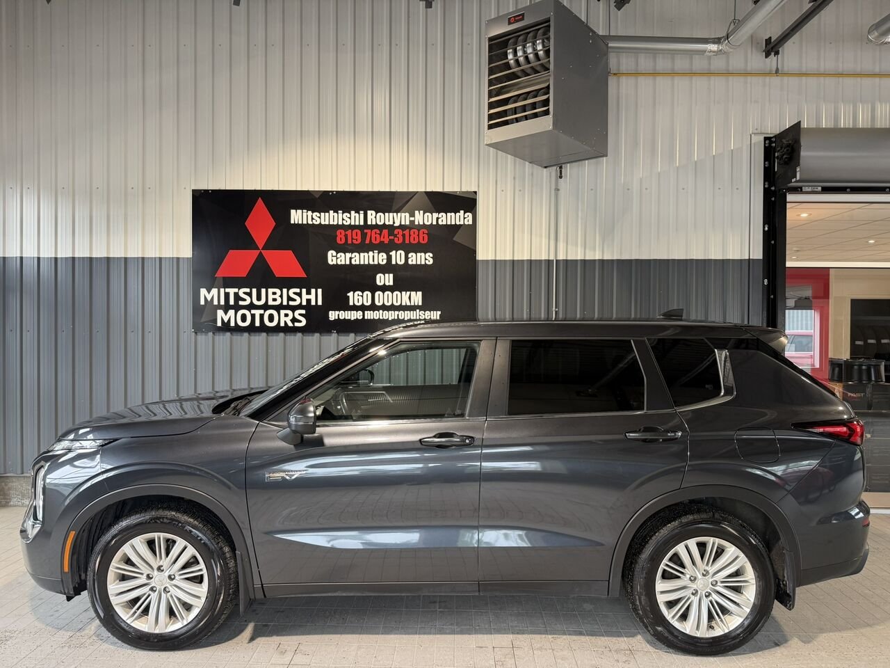 Mitsubishi Outlander PHEV ES S-AWC 2024 Gris Rouyn-Noranda - photo #1