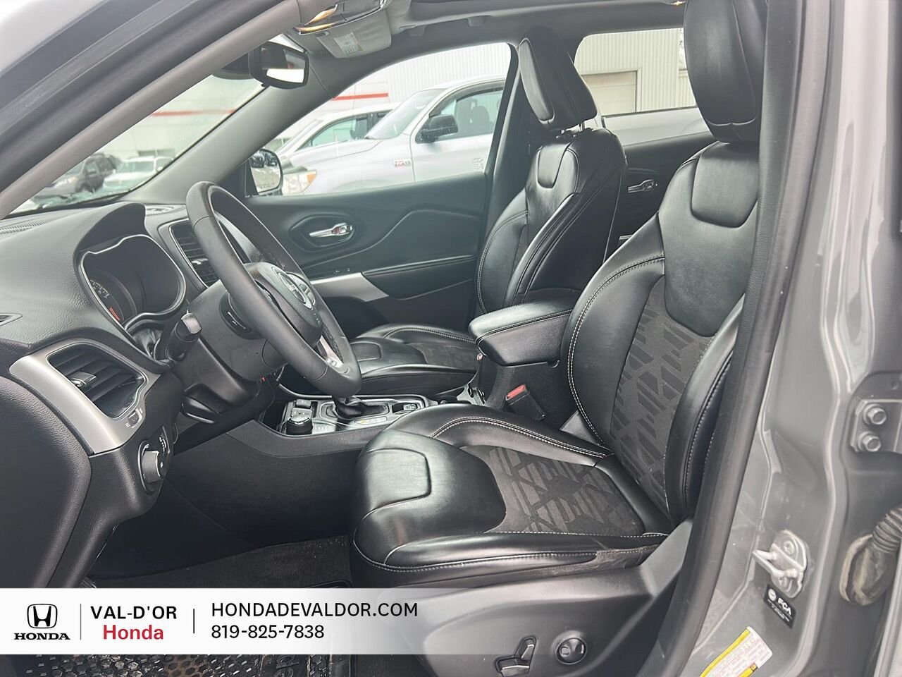 2022 Jeep Cherokee X 4x4 Grey Val-d'Or - photo #6