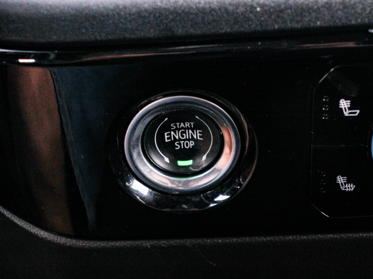 2024 GMC Sierra 1500 4WD Crew Cab 147 Elevation Red Sherwood Park - photo #21
